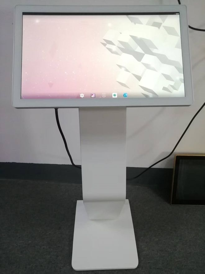 一体机：从技术原理到实际应用的区别开元棋牌红外触摸一体机和电容触摸(图2)