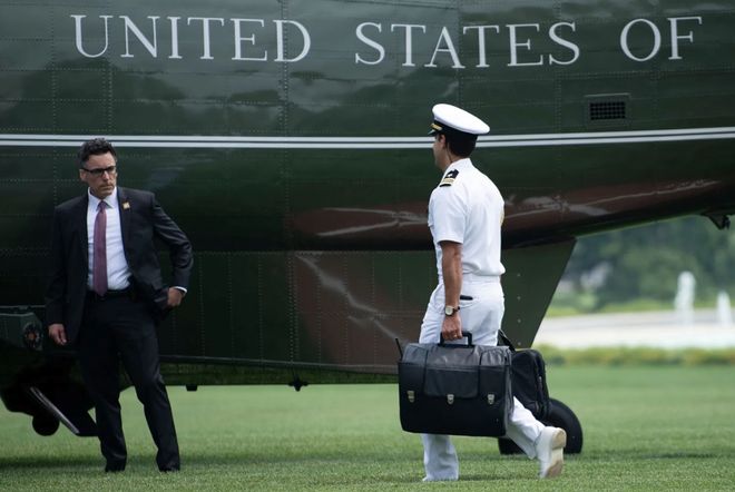 个总统「同款」手提箱只需6万8开元ky棋牌每个CEO都需要一(图4) 个总统「同款」手提箱只需6万8开元ky棋牌每个CEO都需要一(图4)